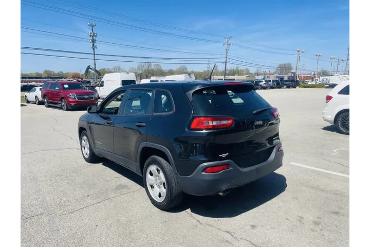 $5850 : 2014 Cherokee Sport image 9
