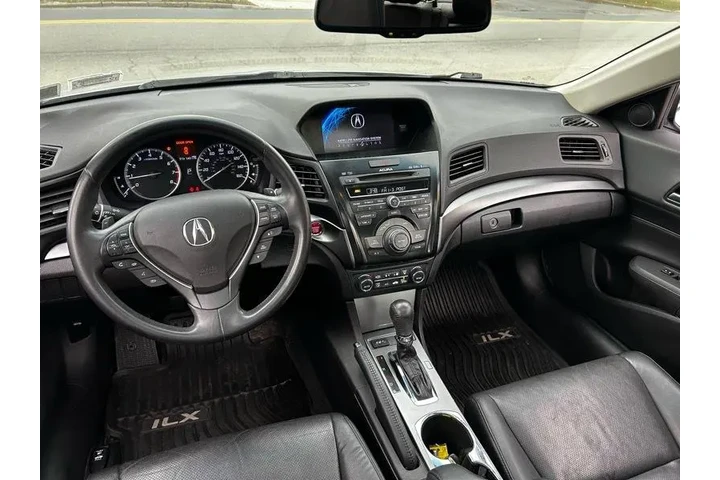 2013 ILX 5-Spd AT w/ Technolo image 7