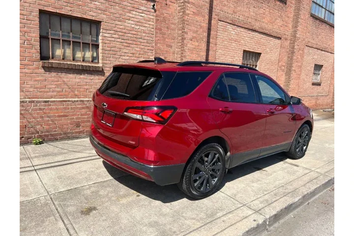 $21999 : 2022 Equinox RS image 8