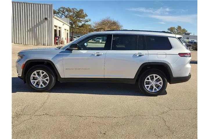 $35995 : Jeep Grand Cherokee L 2022 4 image 2