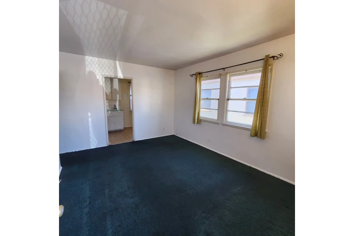 $1800 : City of Commerce  apto  1 rec image 7