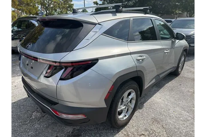 $22688 : Hyundai TUCSON 2023 SEL 4dr image 4