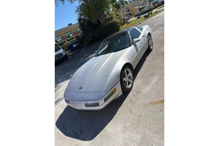 $8990 : Chevrolet Corvette 1996 2dr image 3