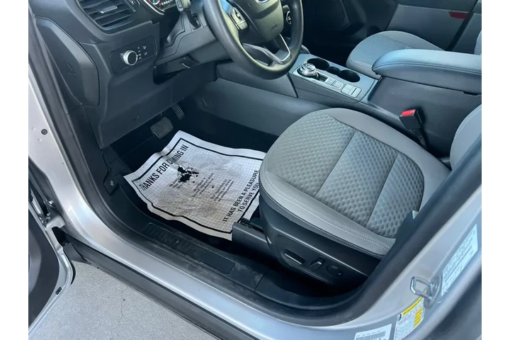 2020 Escape SE AWD image 10