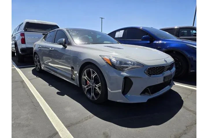 $21991 : Kia Stinger 2018 GT2 4dr Sed image 2
