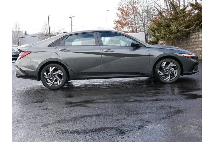 $20750 : Hyundai ELANTRA 2025 SEL Spo image 8