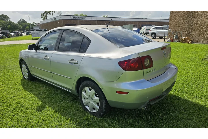$2850 : Vendo Mazda 3i a super precio image 2