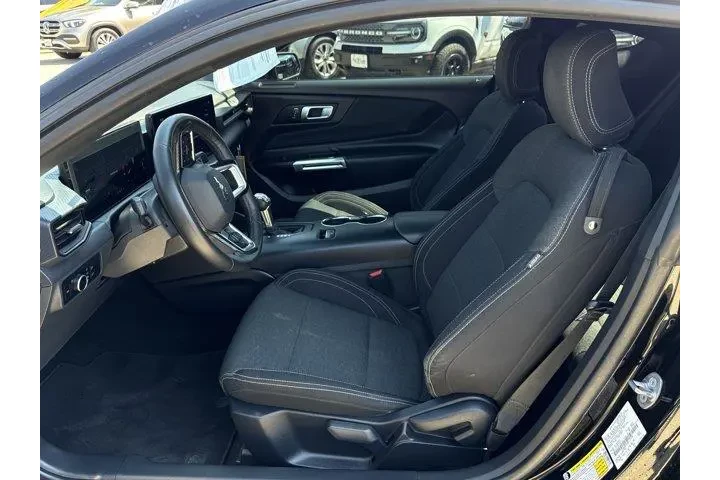 $29646 : Ford Mustang 2024 EcoBoost 2 image 10