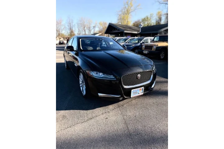 $11995 : 2016 XF 35t Prestige image 7