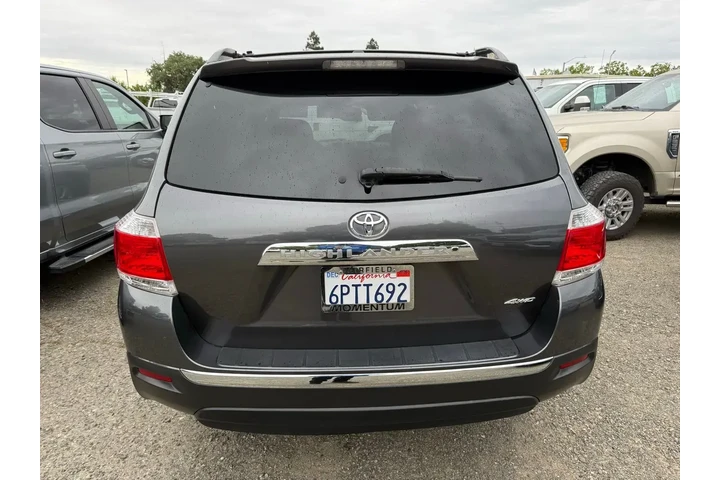 $10000 : Toyota Highlander 2011 AWD B image 3