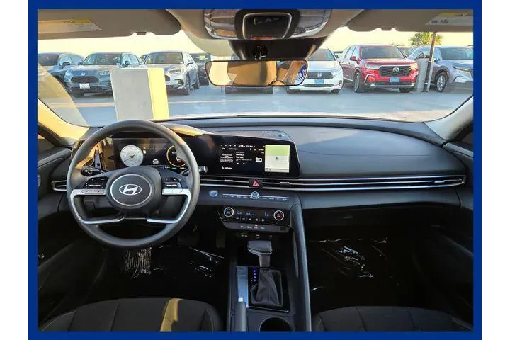 $21765 : Hyundai ELANTRA 2024 SEL 4dr image 6