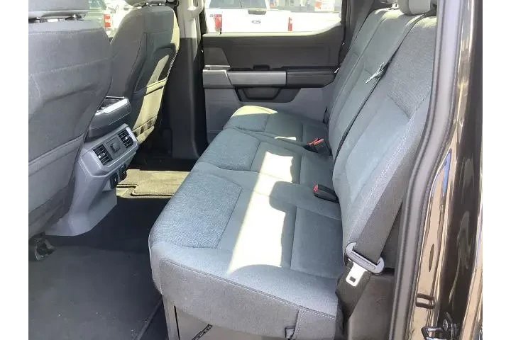 $39950 : Ford F-150 2024 4x4 XLT 4dr image 9