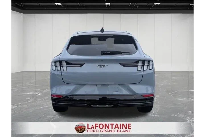 $30000 : Ford Mustang Mach-E 2024 AWD image 4