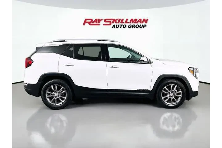 $25975 : GMC Terrain 2024 SLT 4dr SUV image 8