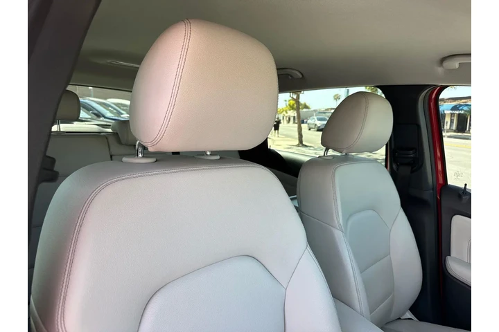 $9995 : Mercedes-Benz B-Class 2015 E image 9