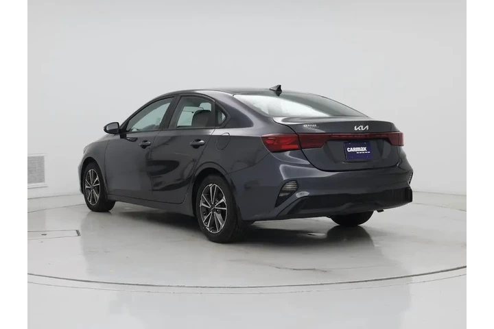 $16998 : Kia Forte 2023 LXS 4dr Sedan image 2