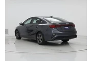 $16998 : Kia Forte 2023 LXS 4dr Sedan thumbnail