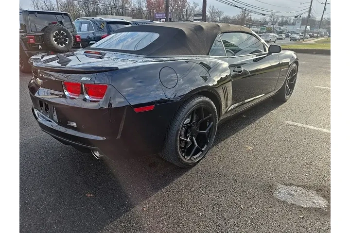 $18990 : Chevrolet Camaro 2011 SS 2dr image 5