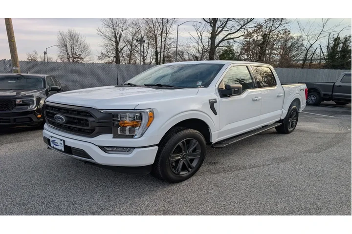 $39000 : Ford F-150 2023 4x4 XLT 4dr image 2
