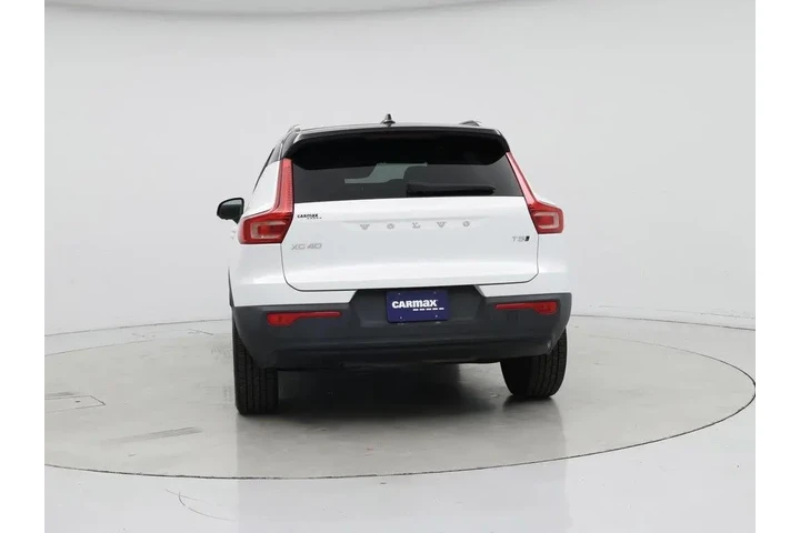 $27998 : Volvo XC40 2022 AWD T5 R-Des image 6