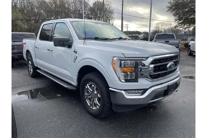 $37342 : Ford F-150 2022 4x4 XLT 4dr image 1