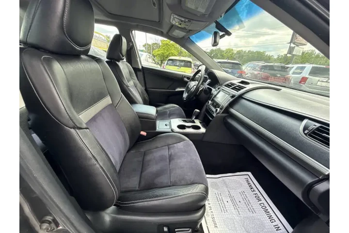 $13995 : 2012 Camry SE V6 image 9