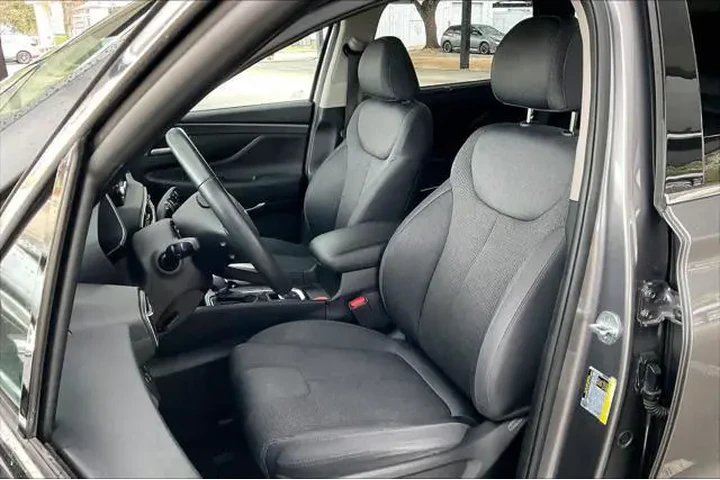 $14981 : Hyundai SANTA FE 2020 SEL 4d image 6