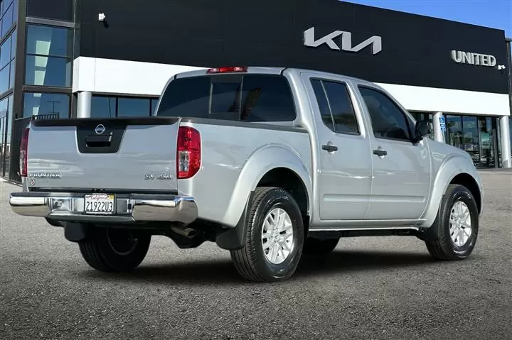 $26998 : Pre-Owned 2021 Frontier SV image 3