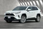 $34500 : Toyota RAV4 2024 XLE Premium thumbnail