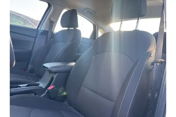 $18833 : Kia Forte 2023 LX 4dr Sedan image 10