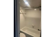 $1700 : Condominium thumbnail
