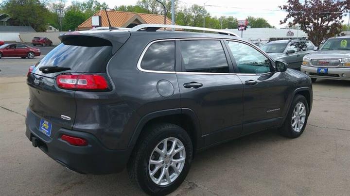 $14999 : 2016 Cherokee Latitude image 7