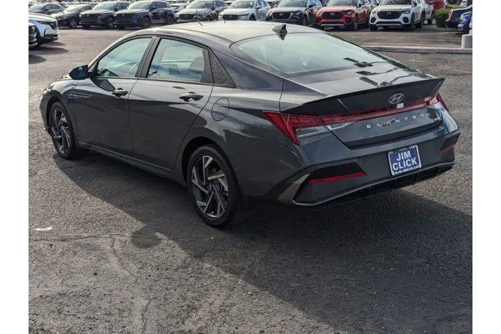 $25999 : Hyundai ELANTRA Hybrid 2025 image 4