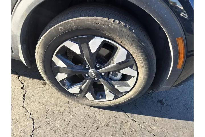 $29965 : Kia Sportage Plug-In Hybrid image 6