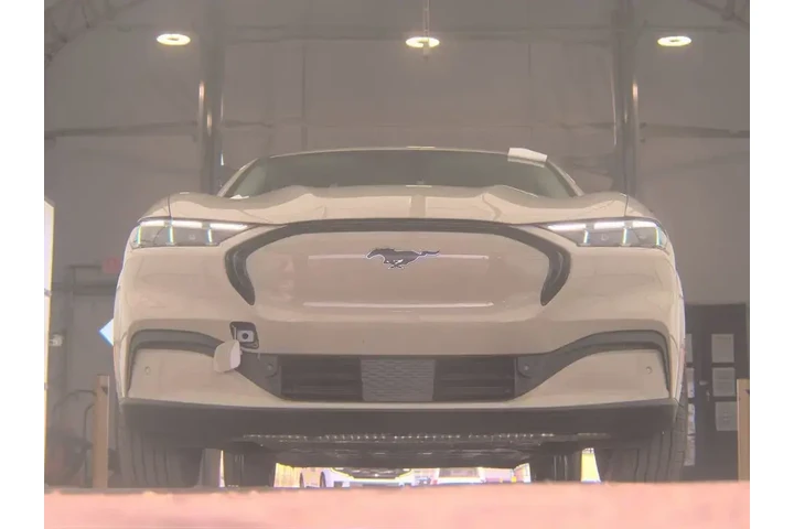 $32999 : Ford Mustang Mach-E 2025 AWD image 3