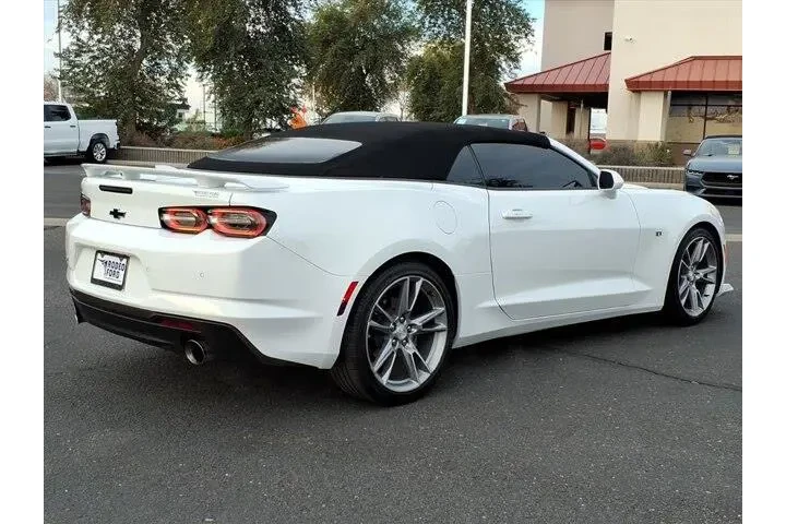 $27900 : Chevrolet Camaro 2023 LT 2dr image 5