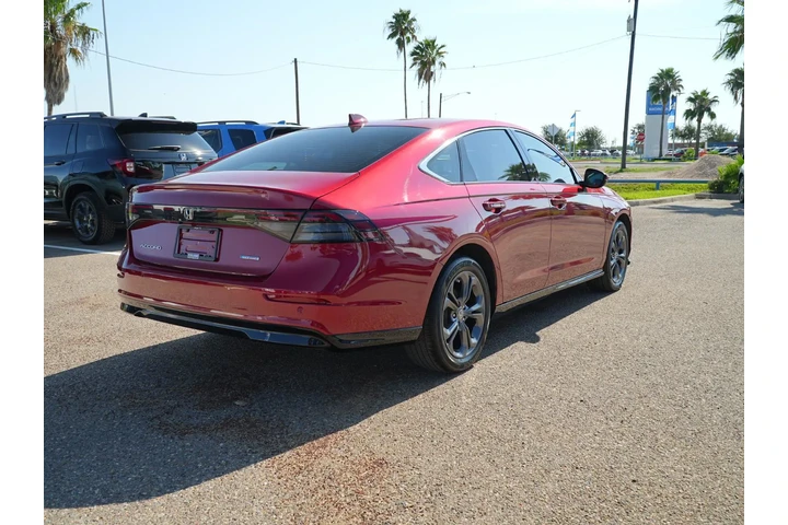 $26990 : Honda Accord Hybrid 2024 EX- image 5