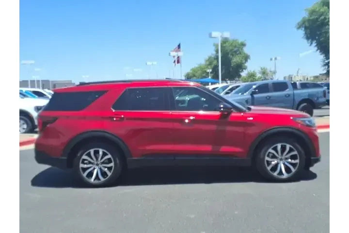 $39958 : Ford Explorer 2025 ST-Line 4 image 3