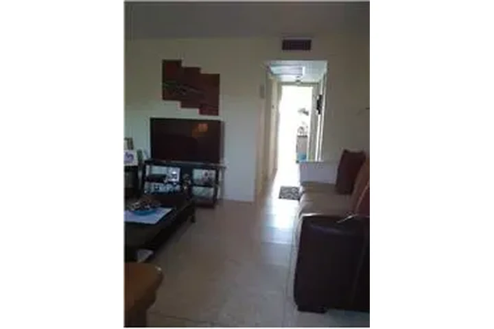 $2700 : Rental property with 2 bedro image 3