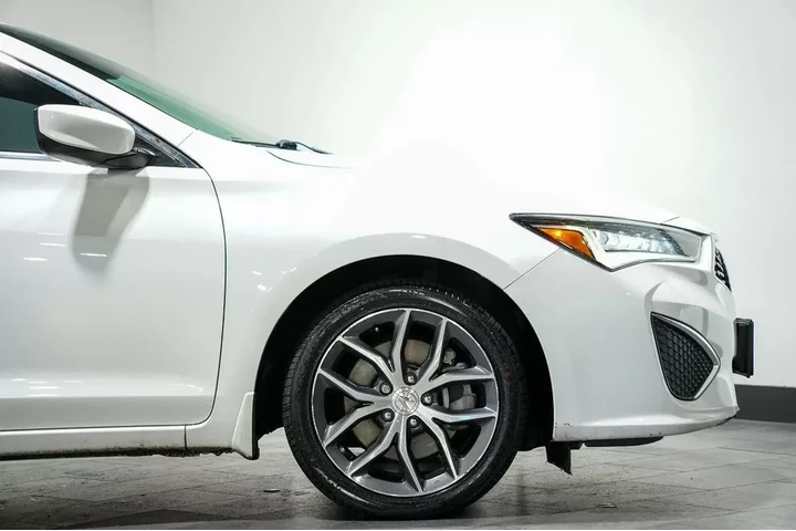 $16599 : 2021 ILX w/Premium Package image 9