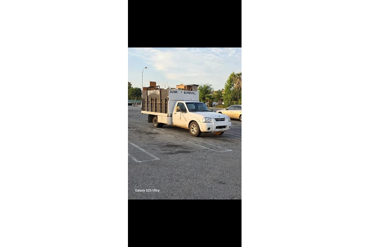 $6600 : Nissan frontier 2001 dually image 2