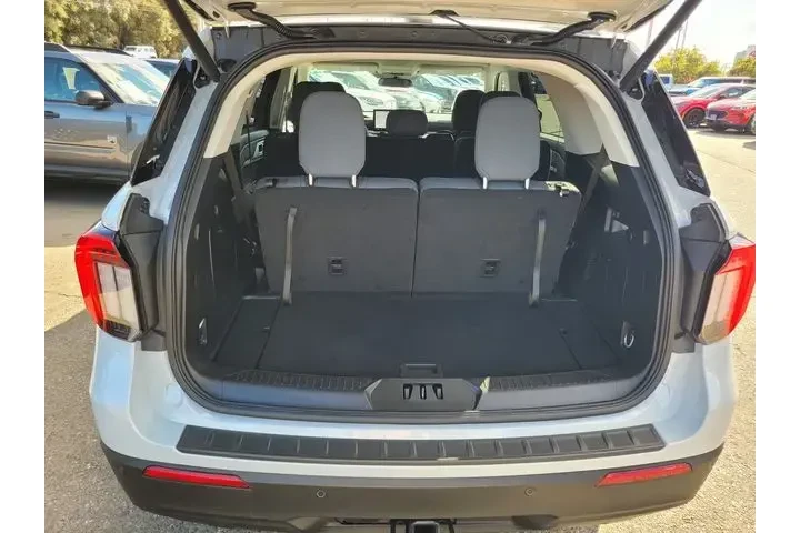 $37208 : Ford Explorer 2025 Active 4d image 8