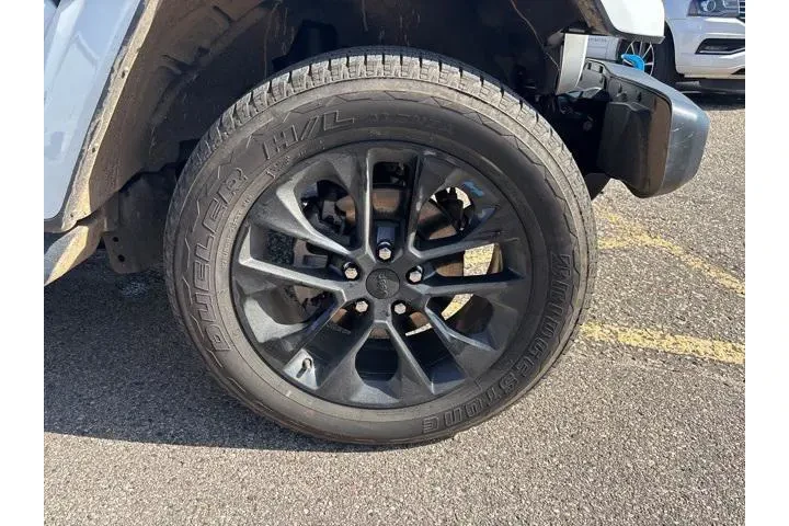 $32997 : Jeep Wrangler 2023 4x4 Sahar image 5