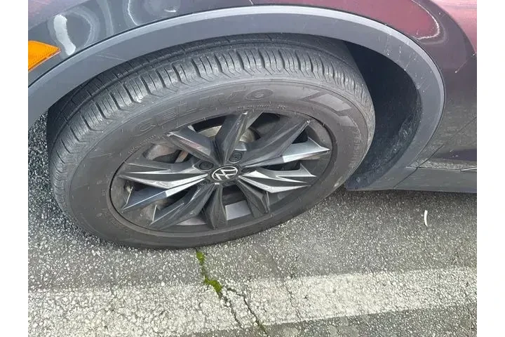 $20391 : Volkswagen Tiguan 2024 Wolfs image 4