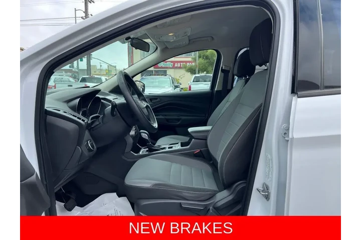 $9998 : 2017 Escape S image 10