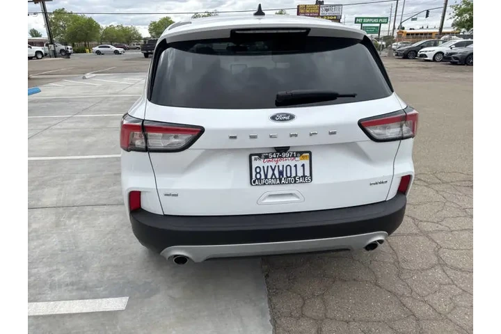 $12999 : 2020 Escape SE image 5