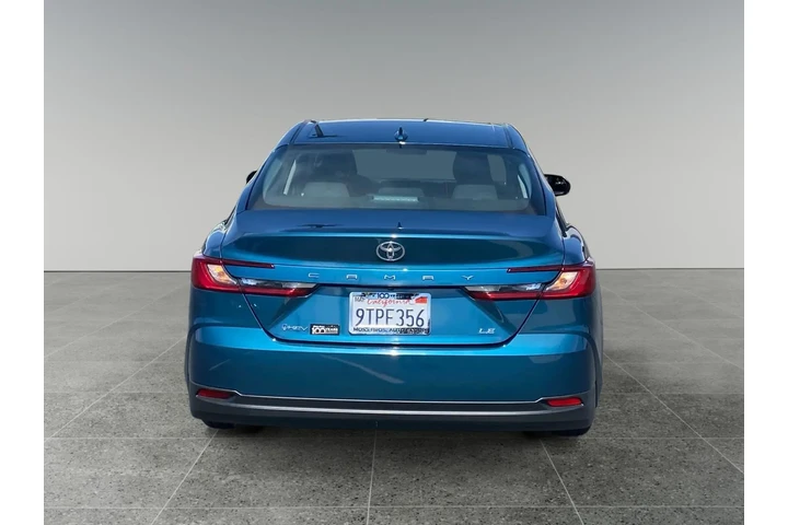 $32511 : Toyota Camry 2025 image 4