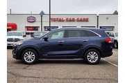 $9975 : 2017 Sorento LX V6 thumbnail