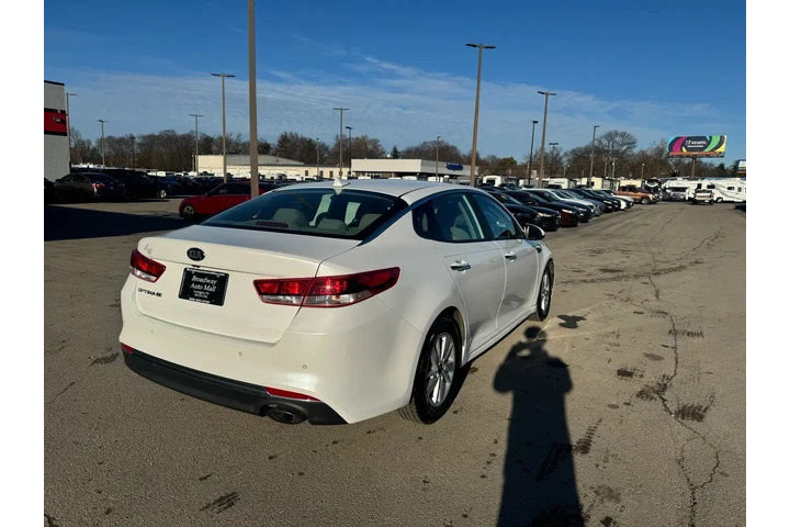 $6980 : 2018 Optima LX Auto image 2