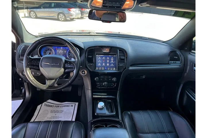 2021 300 S RWD image 9